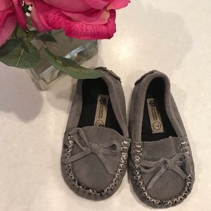 Preloved Augusta Baby Collection Moccasins Size 7T